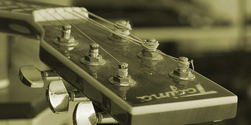 Dr. John Ayers前景:引领家庭治疗、伴侣咨询与整体健康服务的整合之道