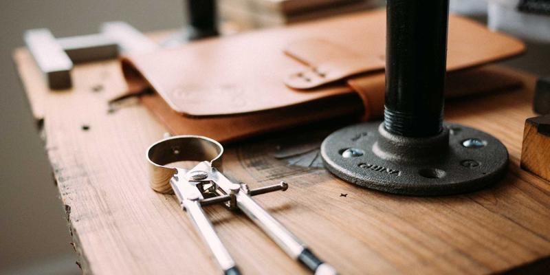 Dr. John Ayers 如何通过社交媒体数据预测心理健康危机，革新咨询与健康服务