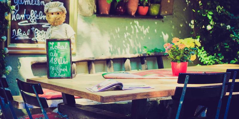 Dr. John Ayers:通过伴侣咨询与健康服务,重建亲密关系的桥梁