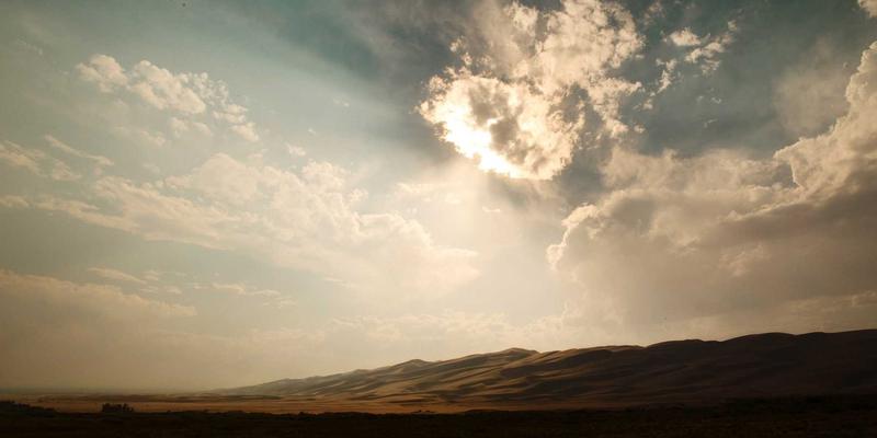 构建实时社区心理健康风险预警系统：基于Dr. John Ayers方法论的家庭治疗与健康服务新范式